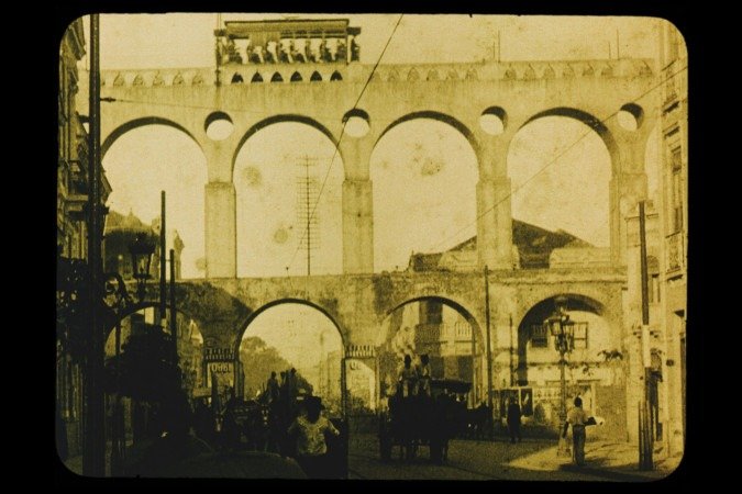 Um exame do antigo Rio de Janeiro passeia na tela