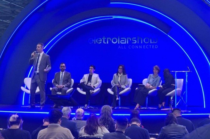 Feira tem rodadas de negócios e um programa de compradores, com mais de mil participantes convidados
- (crédito: Eletrolar Show/Divulgação) Feira tem rodadas de negócios e um programa de compradores, com mais de mil participantes convidados
- (crédito: Eletrolar Show/Divulgação)