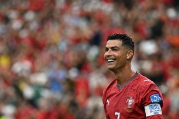 Cristiano Ronaldo lidera a vitória de Portugal, que chega à liderança na Copa - (crédito: Paul ELLIS / AFP) Cristiano Ronaldo lidera a vitória de Portugal, que chega à liderança na Copa - (crédito: Paul ELLIS / AFP)