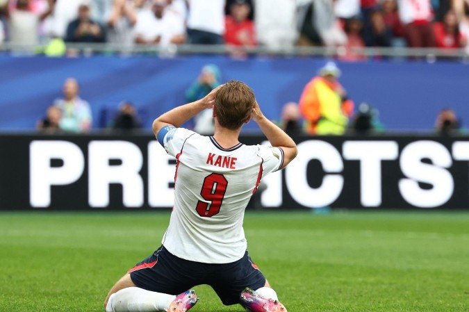 Harry Kane, da Inglaterra, leva as mãos à cabeça após perder bola do jogo no empate por 0 x 0 contra Gana, pela Copa do Mundo de 2026       -  (crédito:  AFP)