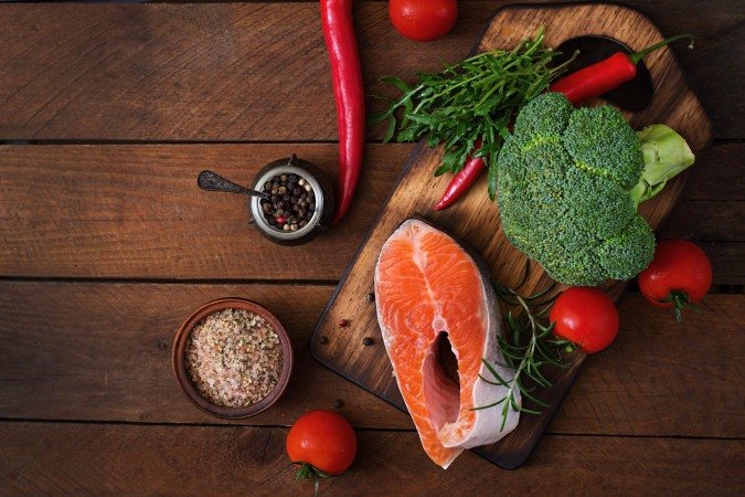 A dieta da longevidade é baseada principalmente em legumes e pouca proteína animal, os peixes são considerados a melhor opção - (crédito: Magnific) A dieta da longevidade é baseada principalmente em legumes e pouca proteína animal, os peixes são considerados a melhor opção - (crédito: Magnific)