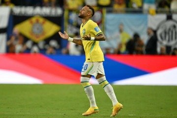 Camisa 10 perdeu os dois primeiros jogo do Brasil na Copa por uma lesão na panturrilha direita. Ontem, ganhou 14 minutos contra a Escócia -  (crédito: Chandan Khanna/AFP)