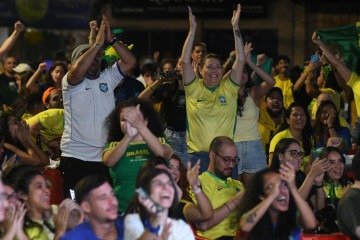 Centenas de torcedores se reúnem no Bar do Toinzinho -  (crédito: Marcelo Ferreira/ CB D.A. Press)