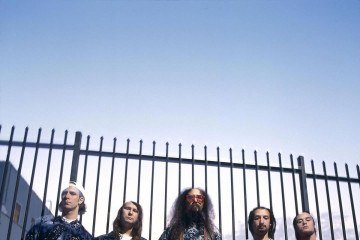 Banda Faith No More fecha acordo global com emrpesa brasileira de entretenimento -  (crédito: Reprodução/Instagram Ross Halfin)