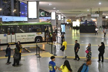 Desempenho negativo foi influenciado principalmente pela queda de 1,0% nos serviços de transportes - (crédito: Ed Alves/CB/DA Press) Desempenho negativo foi influenciado principalmente pela queda de 1,0% nos serviços de transportes - (crédito: Ed Alves/CB/DA Press)