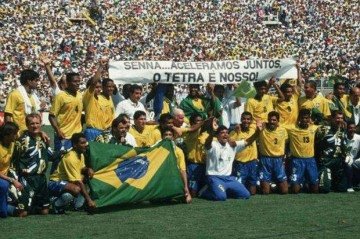 O piloto se tornou uma inspiração para a Seleção Brasileira durante a campanha do tetracampeonato mundial
 -  (crédito: Reprodução/Redes sociais)