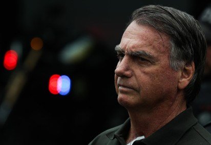 Julgamento na Justiça Militar não reavalia a condenação criminal imposta pelo STF, apenas a manutenção ou perda da patente de Bolsonaro -  (crédito: Fabio Rodrigues-Pozzebom/ Agência Brasil) -Julgamento na Justiça Militar não reavalia a condenação criminal imposta pelo STF, apenas a manutenção ou perda da patente de Bolsonaro -  (crédito: Fabio Rodrigues-Pozzebom/ Agência Brasil)