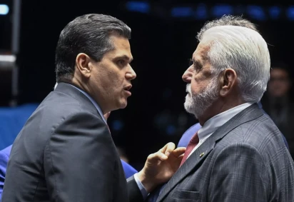 Nos bastidores, dirigentes petistas afirmam que Jaques pretende atuar como ponte para uma reaproximação entre Lula e Alcolumbre -  (crédito: Carlos Moura/Agência Senado) -Nos bastidores, dirigentes petistas afirmam que Jaques pretende atuar como ponte para uma reaproximação entre Lula e Alcolumbre -  (crédito: Carlos Moura/Agência Senado)