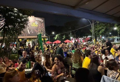 No Bar Na Seis, Vini Jr. foi celebrado, mas Neymar, nem tanto -  (crédito: Rafael Lins/CB/D.A Press) -No Bar Na Seis, Vini Jr. foi celebrado, mas Neymar, nem tanto -  (crédito: Rafael Lins/CB/D.A Press)