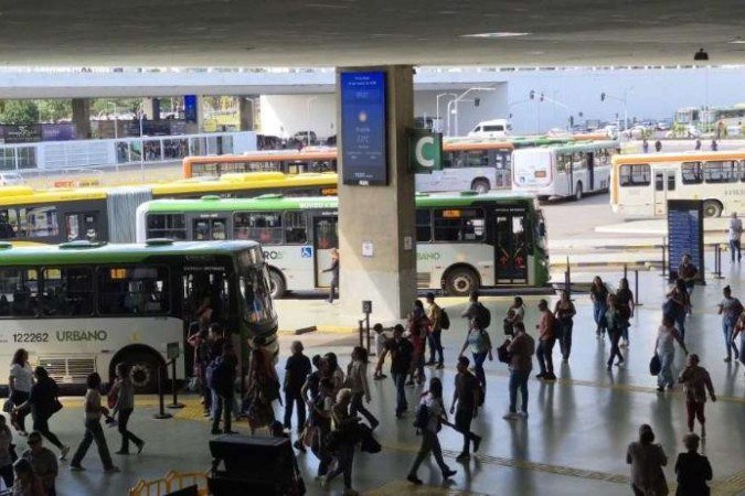 Reforço na operação de ônibus para jogo do Brasil contra a Escócia nesta quarta (24) - (crédito: Divulgação/DER-DF) Reforço na operação de ônibus para jogo do Brasil contra a Escócia nesta quarta (24) - (crédito: Divulgação/DER-DF)