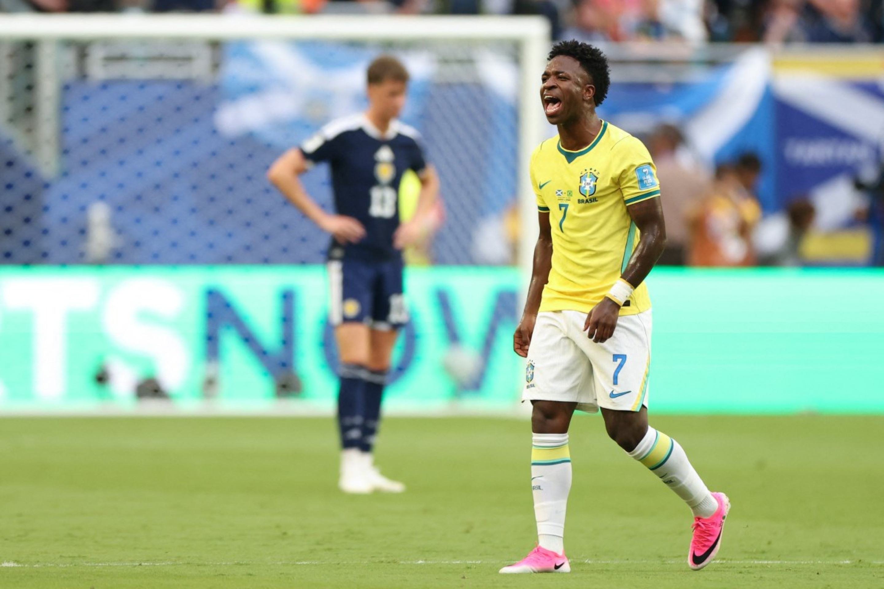 Jogo Brasil contra Esc&oacute;cia