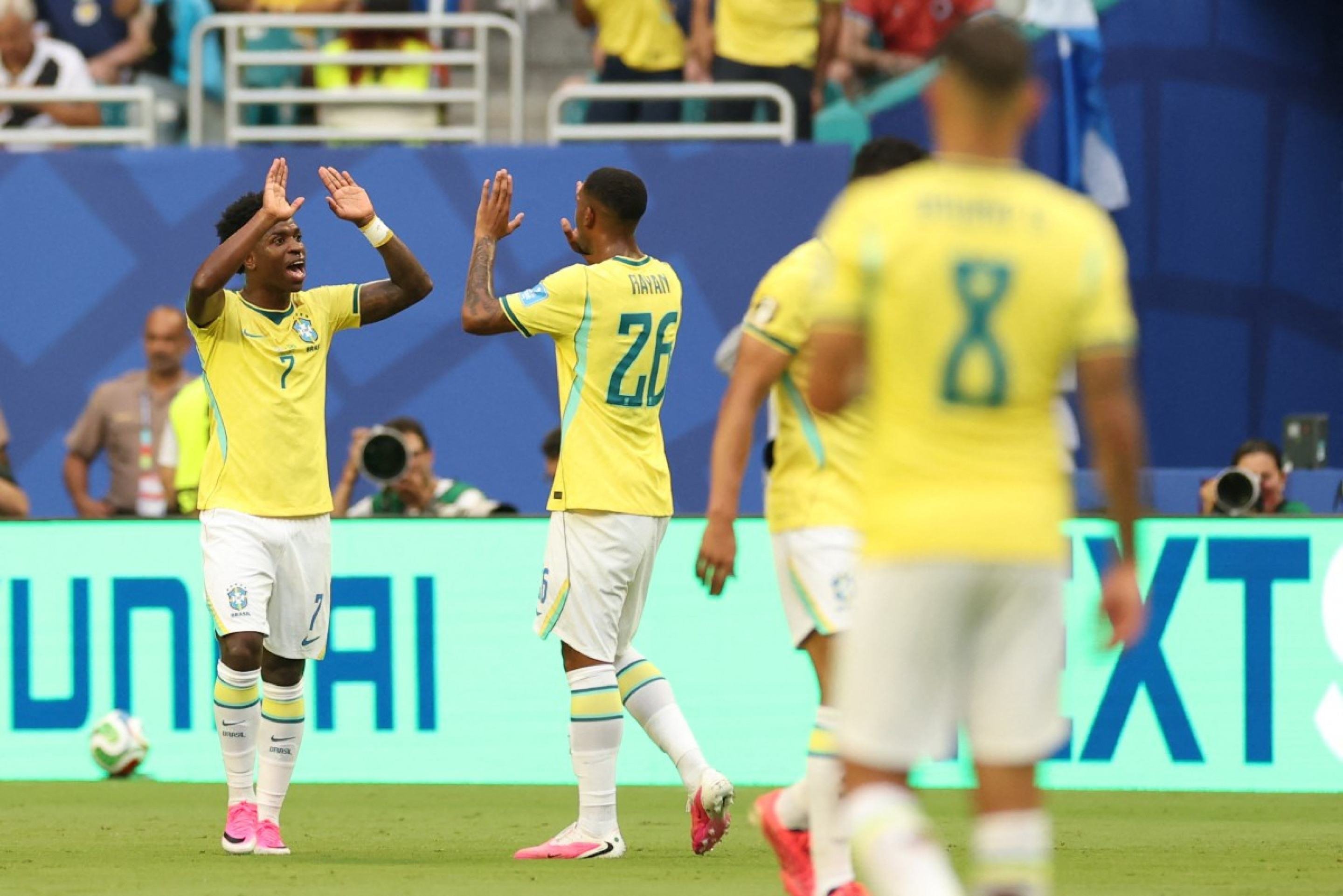 Jogo Brasil contra Esc&oacute;cia