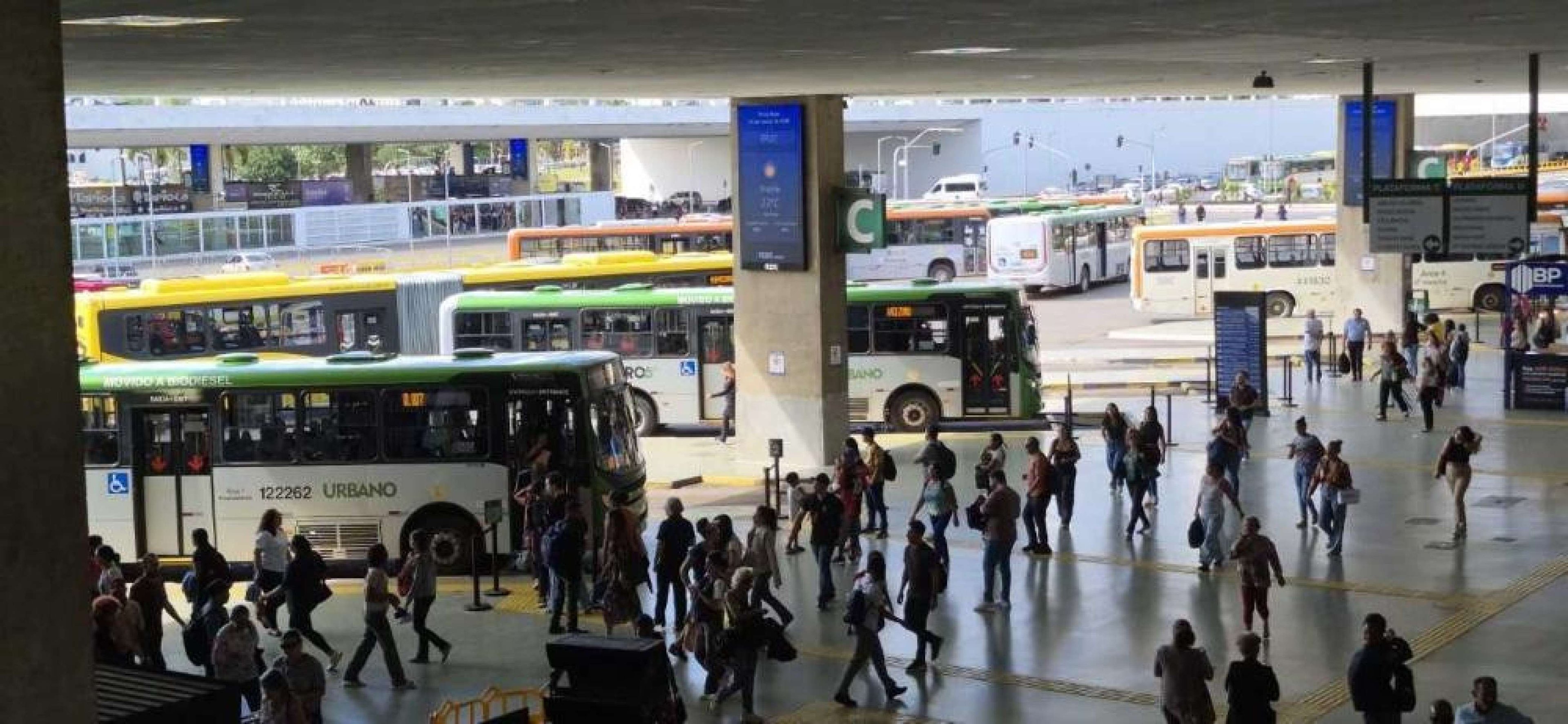Brasil x Escócia: GDF reforça linhas de ônibus por conta da partida