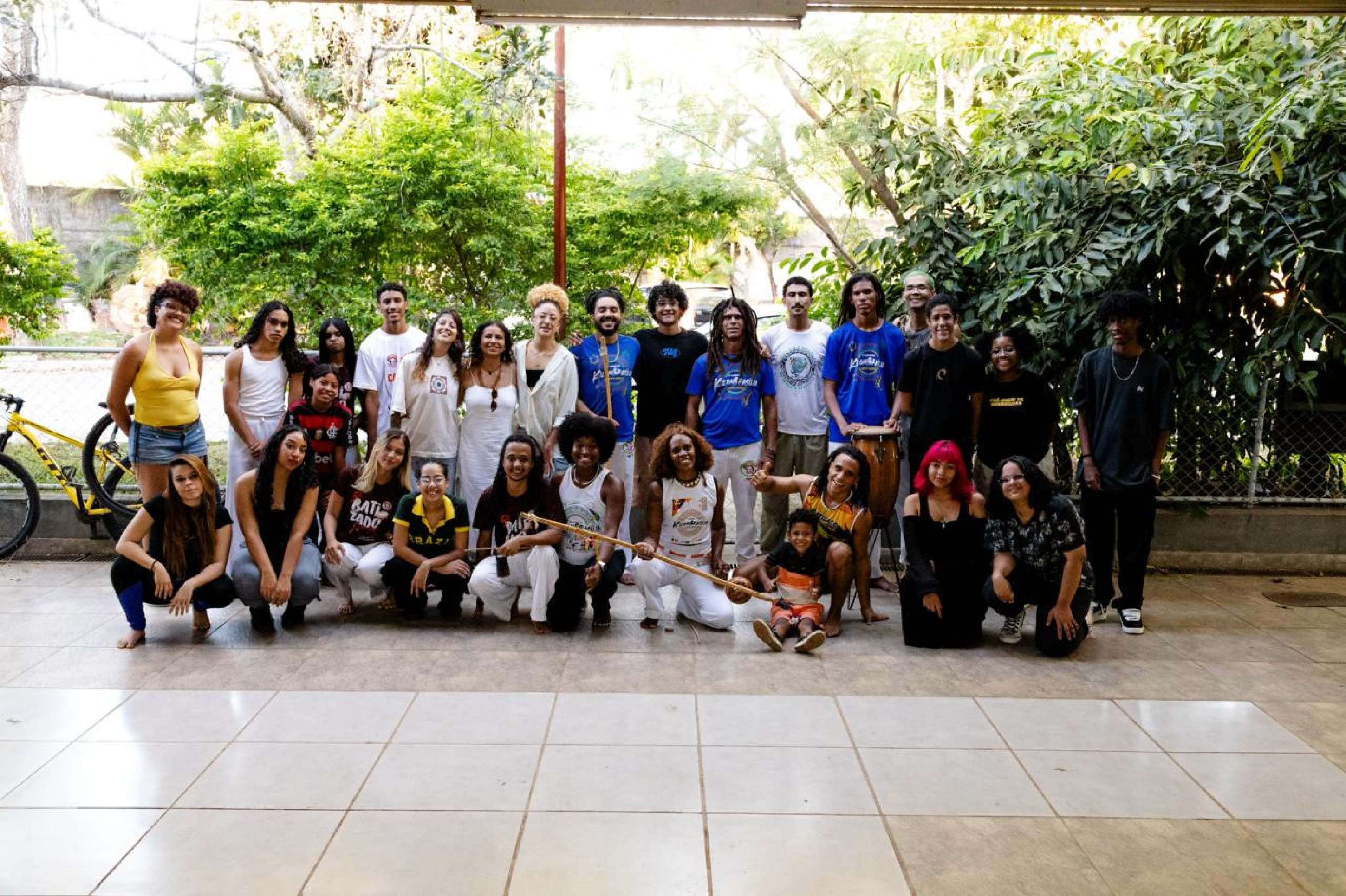 Promovida pelo coletivo Pedagoginga, a a&ccedil;&atilde;o tem como objetivo descentralizar o acesso &agrave; cultura do Plano Piloto e fortalecer a forma&ccedil;&atilde;o profissional nas periferias do Distrito Federal, articulando conhecimentos tradicionais, linguagens art&iacute;sticas e m&iacute;dias digitais