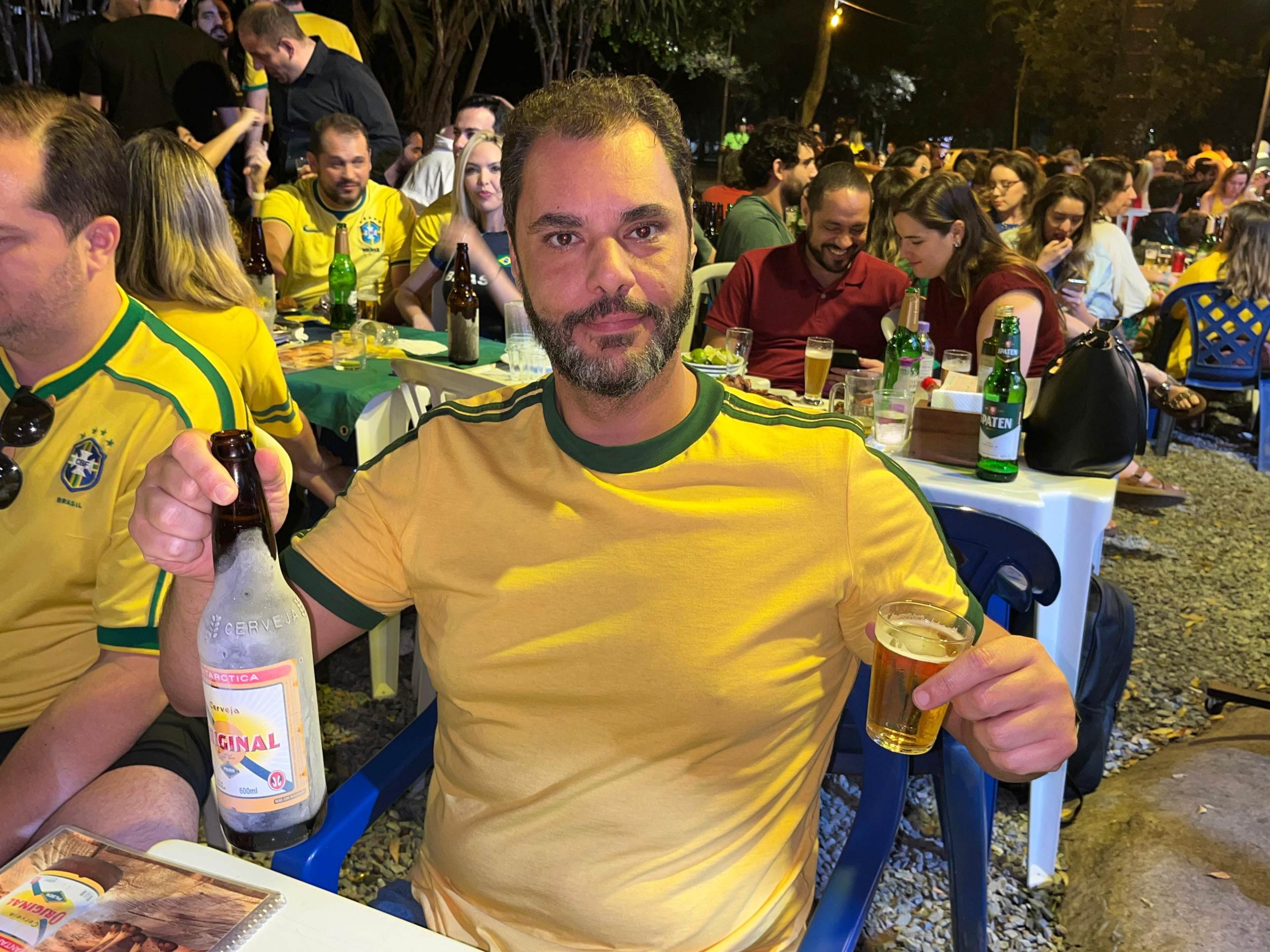 Jos&eacute; Augusto Scalea torcendo pelo Brasil no Libanus