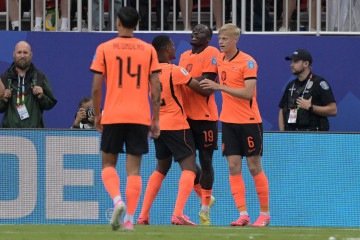 Elenco da Holanda comemora gol marcado contra a Tunísia, em confronto válido pela terceira rodada da fase de grupos da Copa do Mundo de 2026       -  (crédito:  AFP)