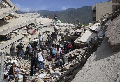 Segundo informações GO governo local, os sismos forma os mais fortes já captados nos últimos 100 anos -  (crédito: Federico Parra/AFP) -Segundo informações GO governo local, os sismos forma os mais fortes já captados nos últimos 100 anos -  (crédito: Federico Parra/AFP)