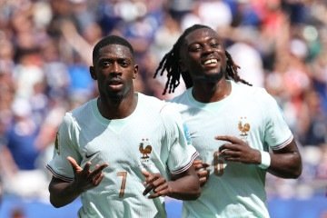 Dembélé marca três vezes no primeiro tempo e é detentor do segundo hat-trick mais rápido da história das Copas do Mundo       -  (crédito: FRANCK FIFE / AFP)