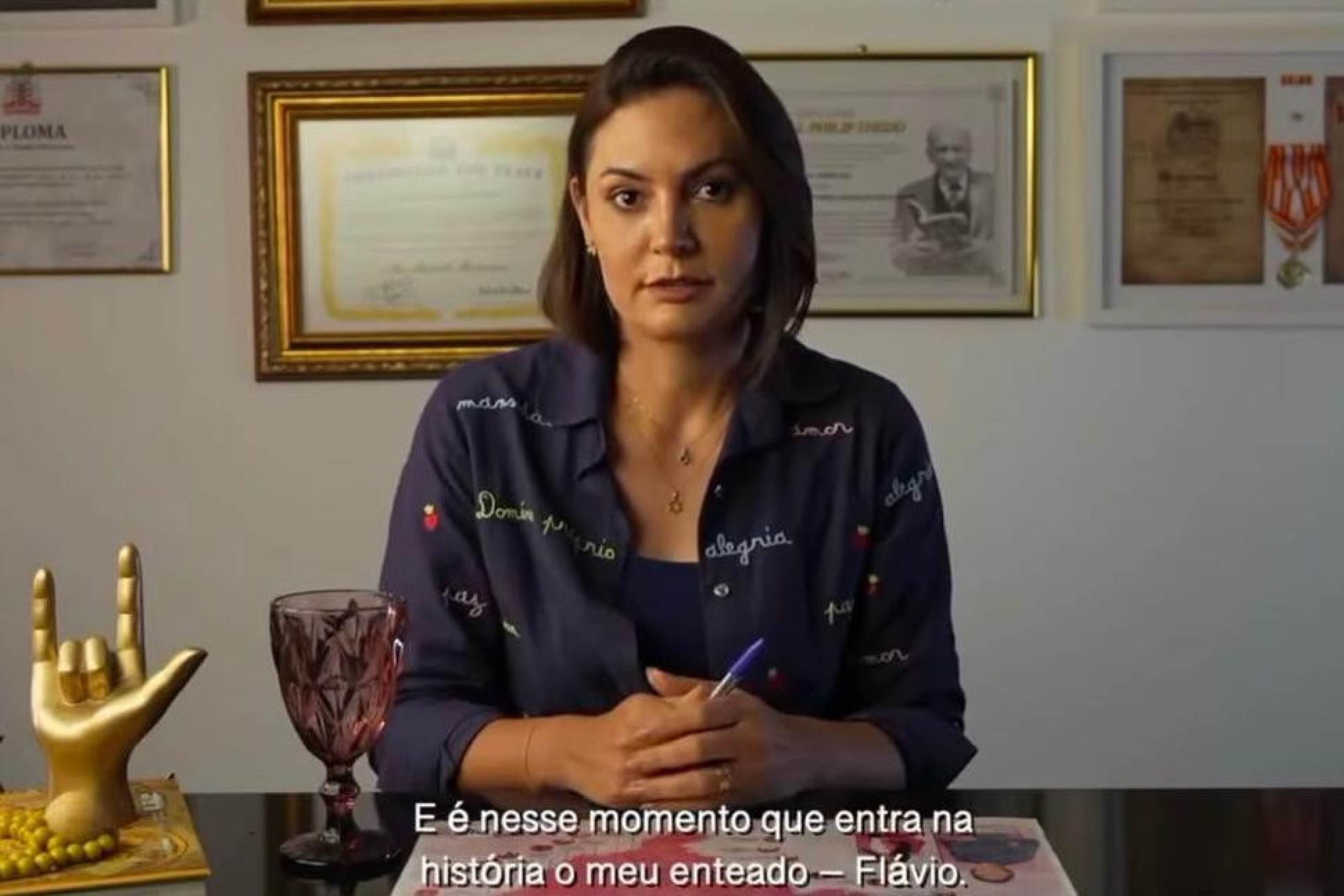 Vídeo de Michelle é novo revés para a campanha de Flávio Bolsonaro, diz Financial Times