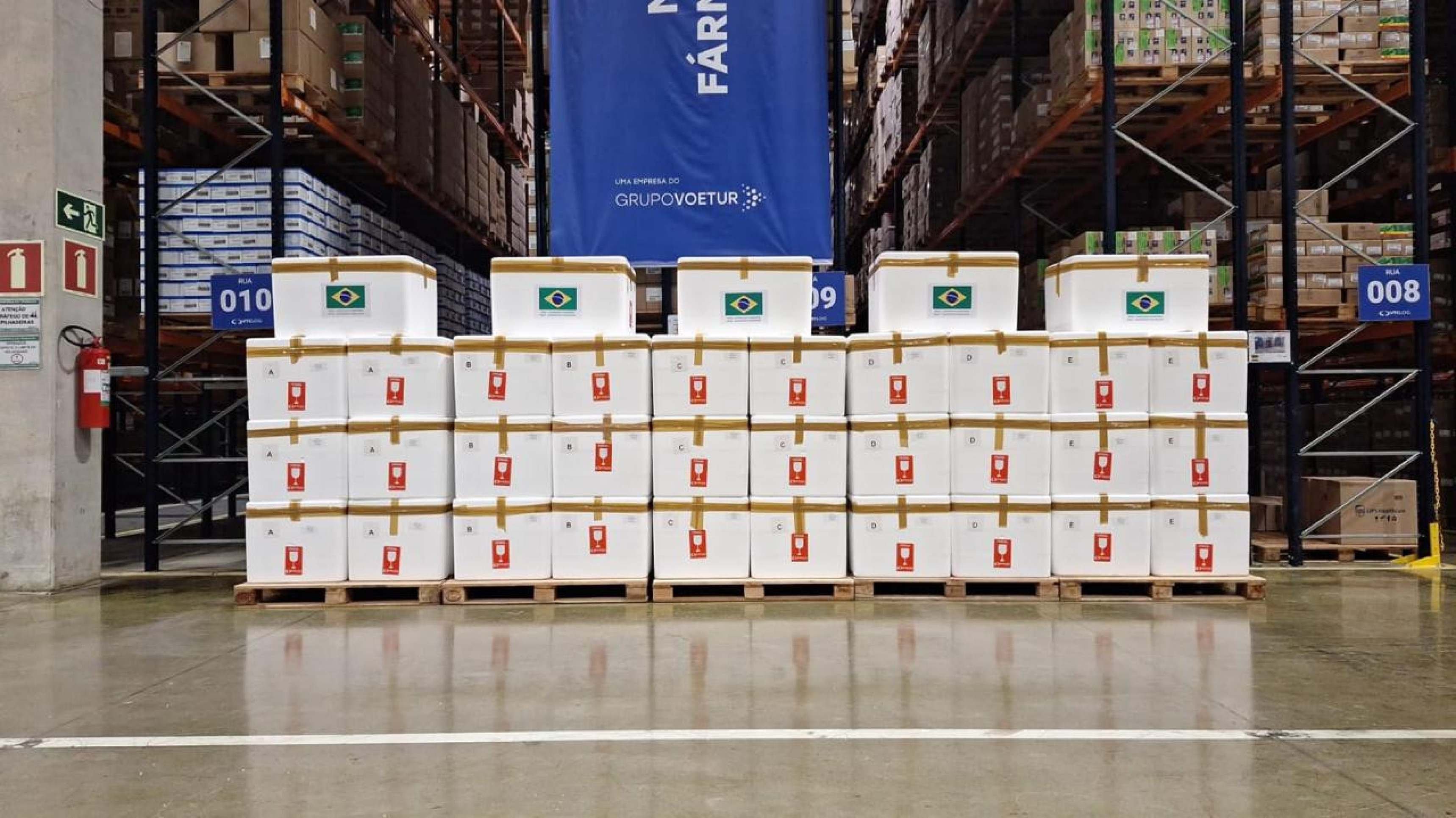 Ao todo, ser&atilde;o cinco kits de calamidade, com total de 111,8 mil medicamentos e insumos, que n&atilde;o comprometem o estoque do Sistema &Uacute;nico de Sa&uacute;de.