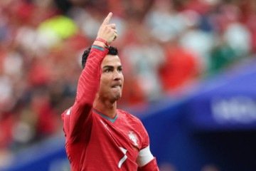 Cristiano Ronaldo em ação no duelo de Portugal contra a Colômbia -  (crédito: Foto: Michael Steele/Getty Images)