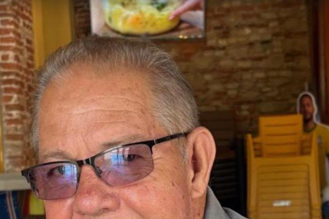 Romildo, 69, viajou com a esposa para celebrar o pr&oacute;prio anivers&aacute;rio