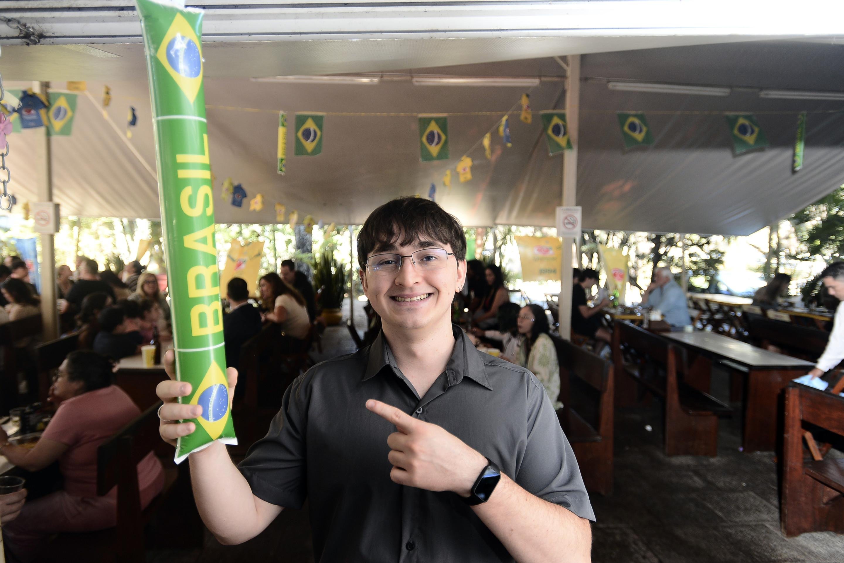 De folga, Diego Figuero torcer&aacute; com amigos em um bar