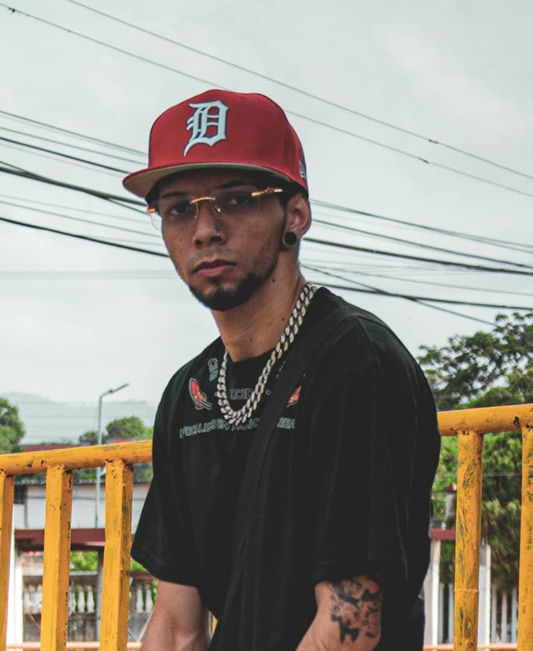 Pedro Jos&eacute; Mayz Infante, 25 anos, volunt&aacute;rio em Playa Grande (La Guaira)