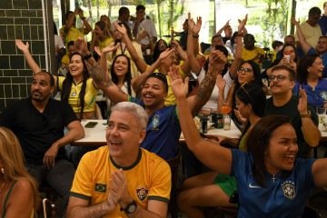 Dados do Índice Cielo do Varejo Ampliado mostram que bares, discotecas e casas noturnas registraram crescimento de 86,1% no faturamento durante a vitória sobre o Japão - (crédito: Marcelo Ferreira/CB/D.A Press) Dados do Índice Cielo do Varejo Ampliado mostram que bares, discotecas e casas noturnas registraram crescimento de 86,1% no faturamento durante a vitória sobre o Japão - (crédito: Marcelo Ferreira/CB/D.A Press)