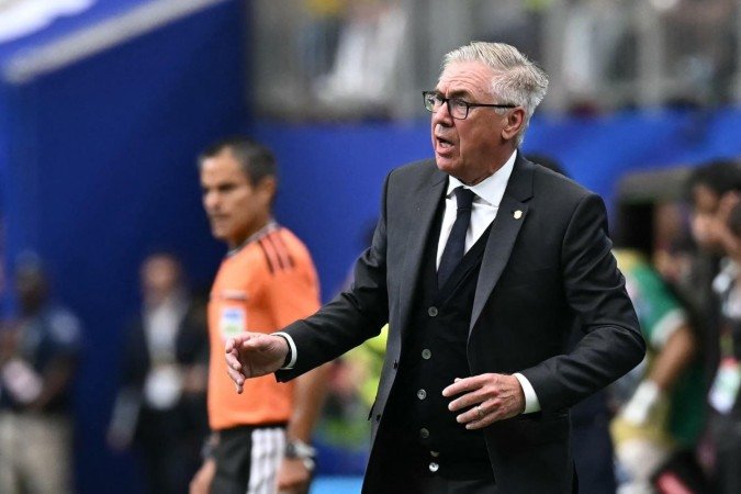 Em outro trecho da entrevista, Carletto diz acreditar que a apresentação da Amarelinha na segunda fase do Mundial disputado na América do Norte foi a mais completa até aqui -  (crédito: Paul Ellis/AFP)