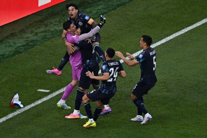 Jogo entreParaguai e Alemanha -  (crédito: Jewel SAMAD / AFP)