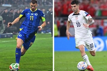 Duelo de gerações: o veterano Edin Dzeko (E), 40 anos, é a referência da Bósnia, enquanto Christian Pulisic, 27, comanda a seleção dos EUA -  (crédito: Fotos: AFP)