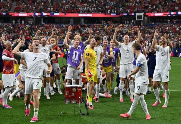 Paul ELLIS / AFP