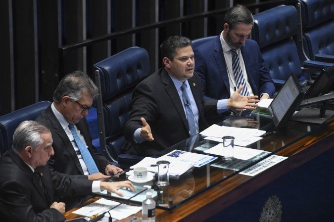 Alcolumbre protestou contra o que chamou de pressão e agressões - (crédito: Jonas Pereira/Agência Senado) Alcolumbre protestou contra o que chamou de pressão e agressões - (crédito: Jonas Pereira/Agência Senado)