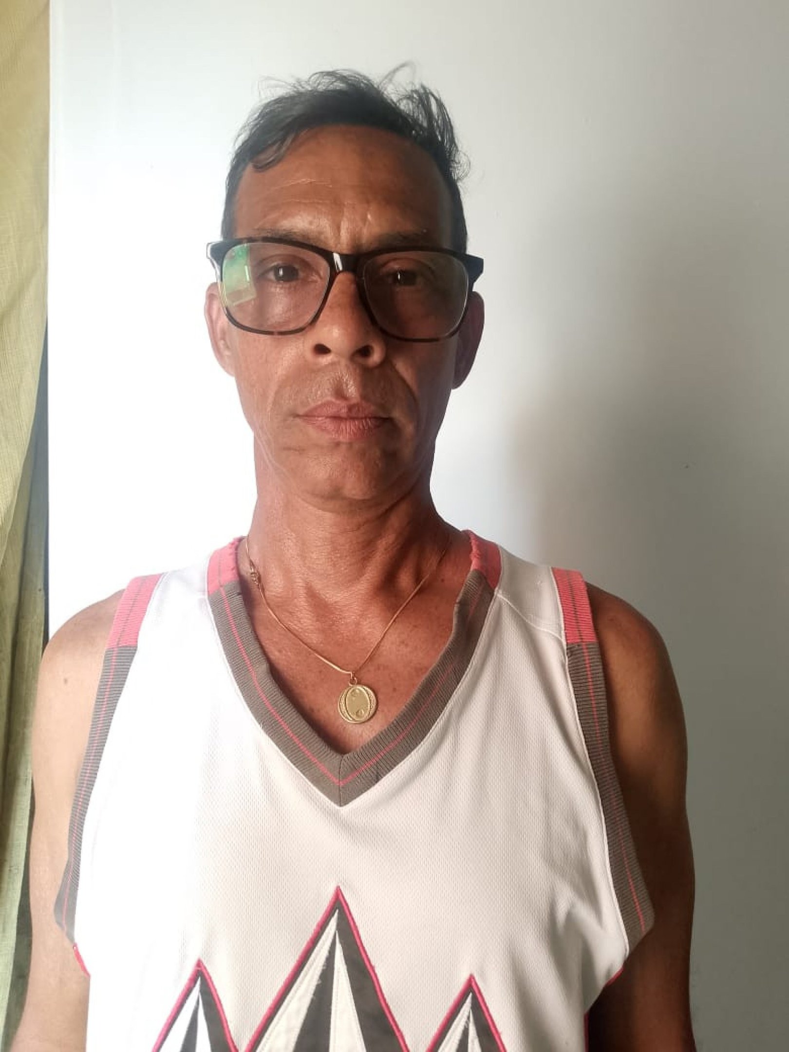 Alexis Brache, 56 anos, trabalhador do porto de La Guaira 