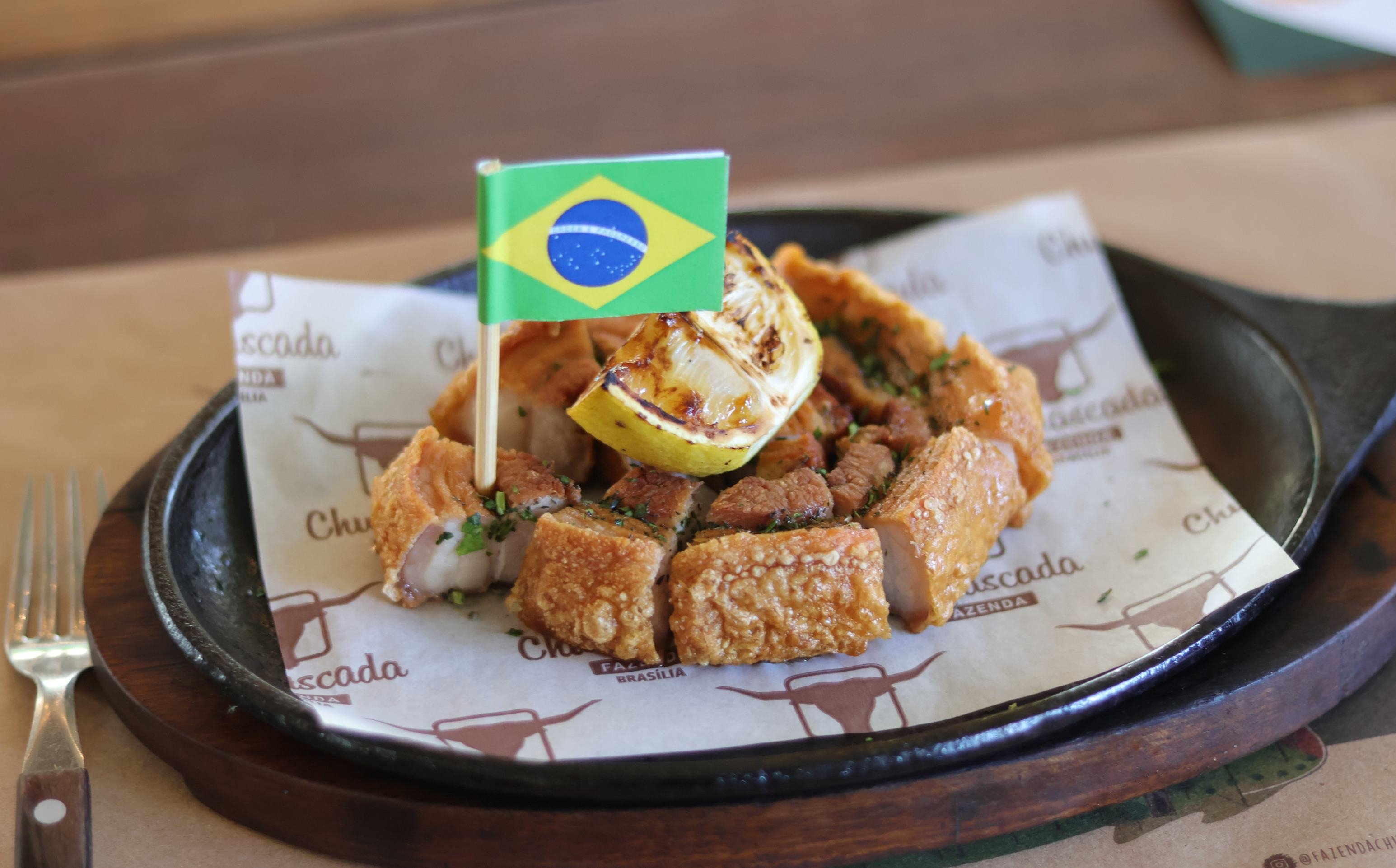 Tradicional da casa: churrasco é boa pedida em dia de jogo do Brasil