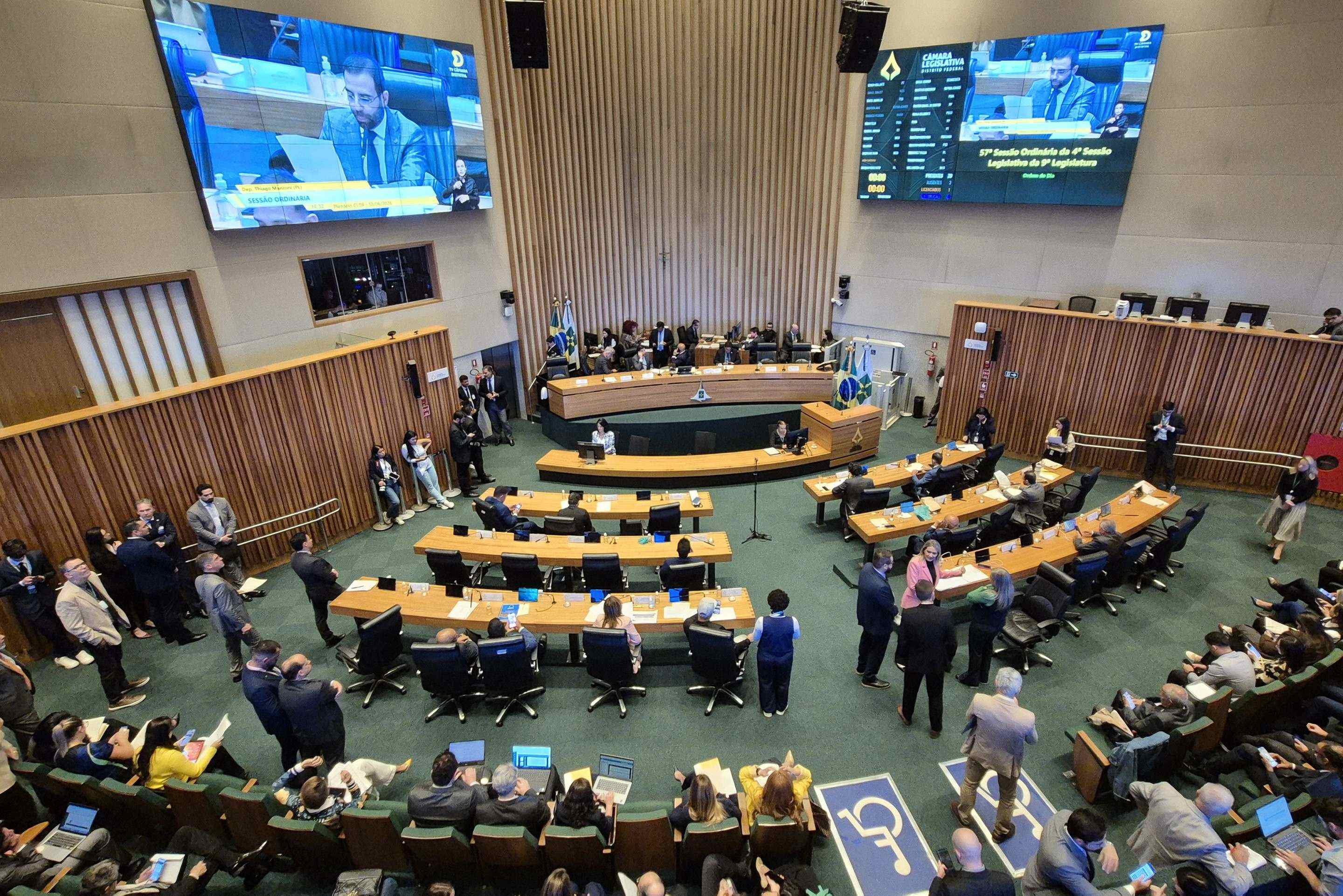 CLDF aprova LDO de 2027 com foco em ajuste fiscal e corte de gastos
