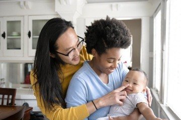 A estratégia do "casulo" reforça a importância da vacinação de pais e cuidadores para proteger a saúde de bebês vulneráveis - (crédito: rawpixel.com no Freepik) A estratégia do "casulo" reforça a importância da vacinação de pais e cuidadores para proteger a saúde de bebês vulneráveis - (crédito: rawpixel.com no Freepik)