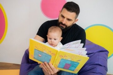 O projeto 'História Contada para Bebês' no CCBB Brasília inclui a leitura interativa de 'Tem Alguém em Casa?' para os pequenos -  (crédito: Divulga&ccedil;&atilde;o/CCBB)