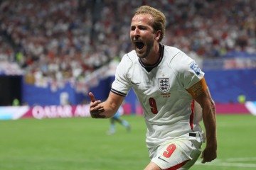 O atacante da Inglaterra, Harry Kane (nº 9), comemora o segundo gol de sua equipe durante a partida da fase de 32 da Copa do Mundo de 2026 entre Inglaterra e República Democrática do Congo, no Atlanta Stadium, em Atlanta, em 1º de julho de 2026 - (crédito: ODD ANDERSEN / AFP) O atacante da Inglaterra, Harry Kane (nº 9), comemora o segundo gol de sua equipe durante a partida da fase de 32 da Copa do Mundo de 2026 entre Inglaterra e República Democrática do Congo, no Atlanta Stadium, em Atlanta, em 1º de julho de 2026 - (crédito: ODD ANDERSEN / AFP)