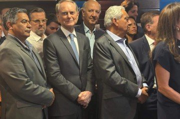 Paulo Octávio esteve no oficialização de Kassab como pré-candidato à vice-presidente na chapa do ex-governador de Goiás Ronaldo Caiado (PSD) - (crédito: Raphaela Peixoto/CB/D.A Press) Paulo Octávio esteve no oficialização de Kassab como pré-candidato à vice-presidente na chapa do ex-governador de Goiás Ronaldo Caiado (PSD) - (crédito: Raphaela Peixoto/CB/D.A Press)