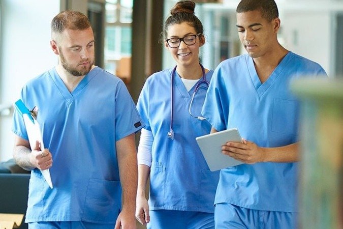 A valorização da classe médica é tema central em debate no Congresso Nacional sobre o piso salarial dos profissionais de saúde - (crédito: Reprodução/AMB) A valorização da classe médica é tema central em debate no Congresso Nacional sobre o piso salarial dos profissionais de saúde - (crédito: Reprodução/AMB)