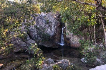 Parque Natural Municipal Lava-Pés, em Cavalcante (GO), na Chapada dos Veadeiros - (crédito: Janaína Figueiredo/Divulgação) Parque Natural Municipal Lava-Pés, em Cavalcante (GO), na Chapada dos Veadeiros - (crédito: Janaína Figueiredo/Divulgação)