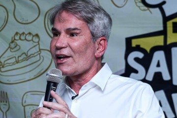 Pastor é investigado por suspeita de manter a ligação com o esquema criminoso liderado por Adilsinho -  (crédito: Reprodução/Redes Sociais)