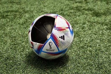 No interior da bola oficial da Copa, o sensor IMU registra dados 500 vezes por segundo para detectar contatos imperceptíveis ao olho humano - (crédito: Divulgação/Adidas) No interior da bola oficial da Copa, o sensor IMU registra dados 500 vezes por segundo para detectar contatos imperceptíveis ao olho humano - (crédito: Divulgação/Adidas)