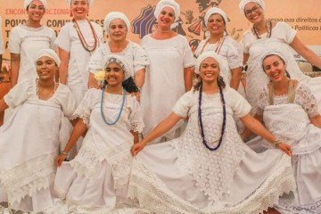 Sambadeiras de Bimba Filhas de Biloca fazem ensaio aberto ao público na Praça dos Orixás - (crédito: Divulgação) Sambadeiras de Bimba Filhas de Biloca fazem ensaio aberto ao público na Praça dos Orixás - (crédito: Divulgação)