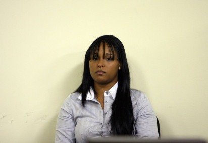 Dayanne Souza em 2013, no julgamento do goleiro Bruno, no Forum de Contagem, na Grande BH -  (crédito: Ed&eacute;sio Ferreira/EM/D.A.Press)