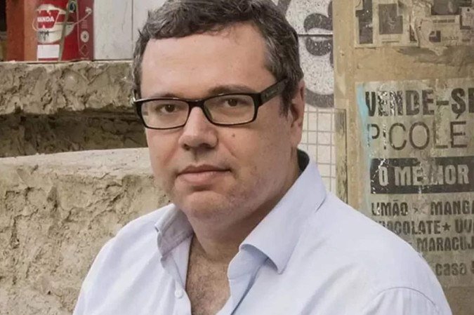 João Emanuel Carneiro define equipe para sequência de Avenida Brasil - (crédito: Observatorio dos Famosos) João Emanuel Carneiro define equipe para sequência de Avenida Brasil - (crédito: Observatorio dos Famosos)
