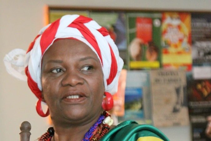 Adna dos Santos, Mãe Baiana de Oyá 