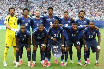 Os jogadores voltaram ao seu país com uma homenagem gigante do povo -  (crédito:  AFP)